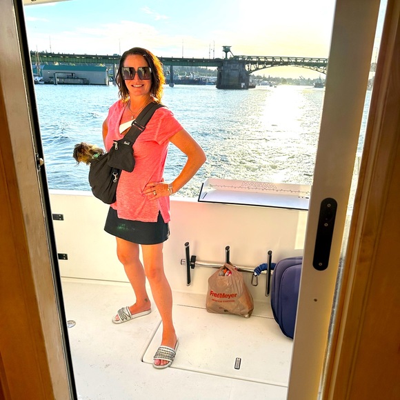 Meet your Posher, Shae - Picture 3 of 7